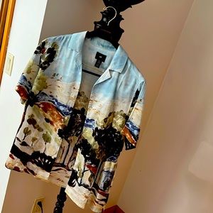 H and m summer collar shirt size medium runs big